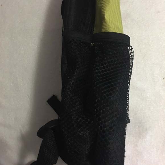 NWT Green and Black Tech Gear Backpack - Picture 3 of 7